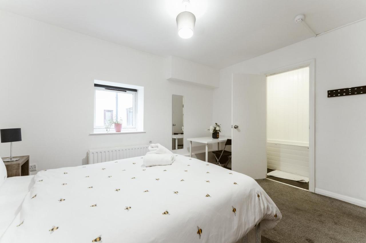 Whitechapel En-Suite Beds To Stay London Eksteriør billede
