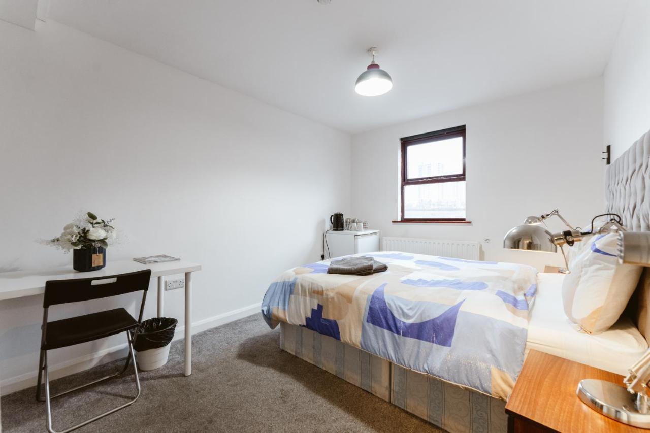 Whitechapel En-Suite Beds To Stay London Eksteriør billede